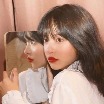 姑娘， 望着我